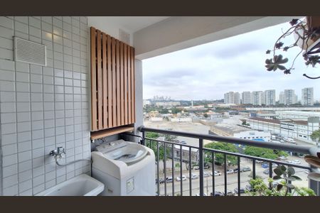 Apartamento à venda com 41m², 1 quarto e sem vaga Apartamento à venda com 41m², 1 quarto e sem vagaVaranda e área de serviço