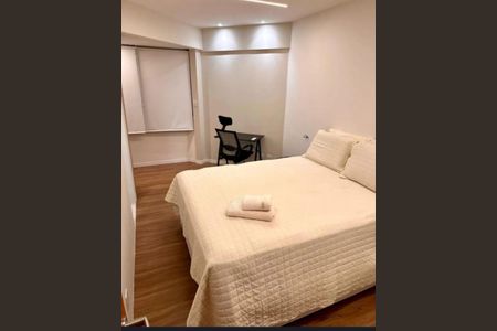 Quarto 1 de apartamento para alugar com 2 quartos, 85m² em Caminho das Árvores, Salvador