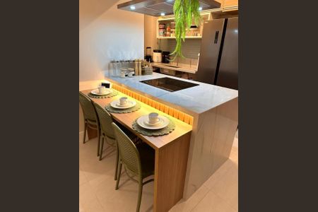 Sala  de apartamento para alugar com 2 quartos, 85m² em Caminho das Árvores, Salvador