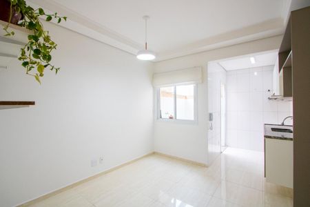 Sala de apartamento para alugar com 2 quartos, 50m² em Jardim Bela Vista, Santo André