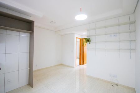 Sala de apartamento para alugar com 2 quartos, 50m² em Jardim Bela Vista, Santo André