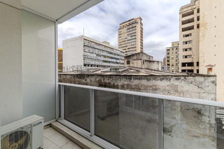 Varanda de kitnet/studio para alugar com 1 quarto, 30m² em Centro Histórico de São Paulo, São Paulo
