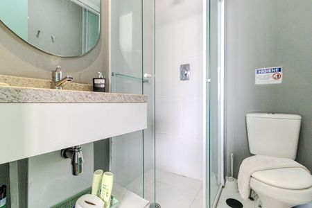 Banheiro de kitnet/studio para alugar com 1 quarto, 30m² em Centro Histórico de São Paulo, São Paulo