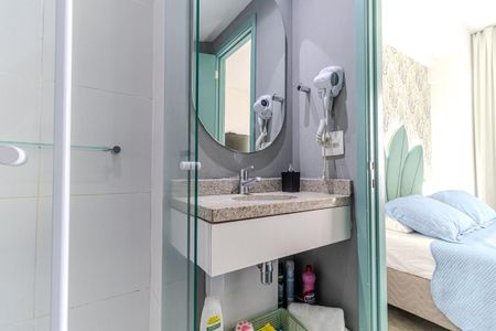 Banheiro de kitnet/studio para alugar com 1 quarto, 30m² em Centro Histórico de São Paulo, São Paulo