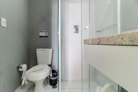 Banheiro de kitnet/studio para alugar com 1 quarto, 30m² em Centro Histórico de São Paulo, São Paulo
