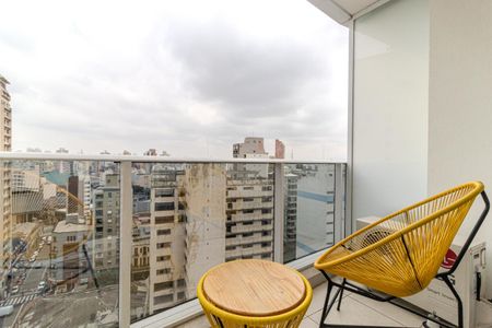 Varanda de kitnet/studio para alugar com 1 quarto, 30m² em Centro Histórico de São Paulo, São Paulo