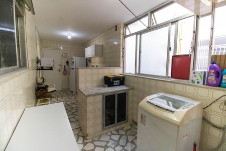 Apartamento à venda com 73m², 2 quartos e 1 vagaÁrea de Serviço