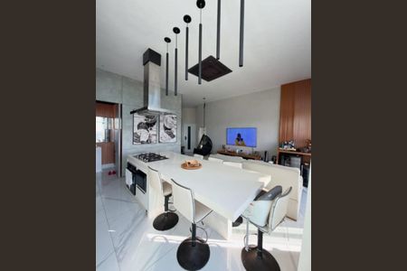 Cozinha  de apartamento para alugar com 2 quartos, 91m² em Caminho das Árvores, Salvador