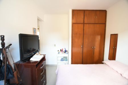 Apartamento à venda com 72m², 3 quartos e 1 vagaQuarto 2