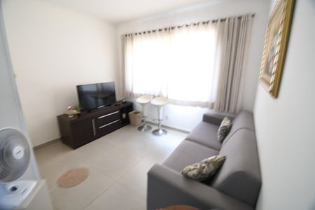 Sala de apartamento à venda com 3 quartos, 72m² em Jardim Flamboyant, Campinas