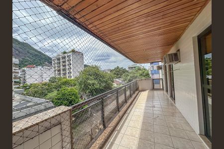 Apartamento para alugar com 105m², 3 quartos e 1 vaga