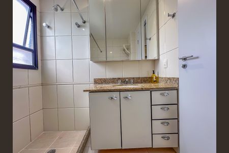 Apartamento para alugar com 105m², 3 quartos e 1 vaga