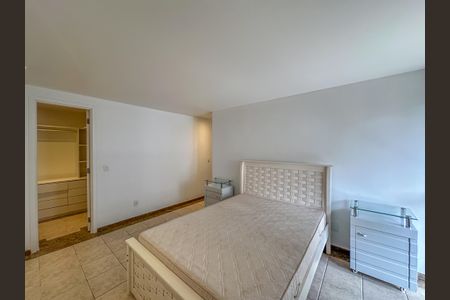 Apartamento para alugar com 105m², 3 quartos e 1 vaga