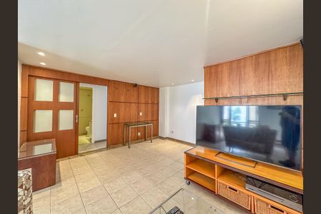 Apartamento para alugar com 105m², 3 quartos e 1 vaga