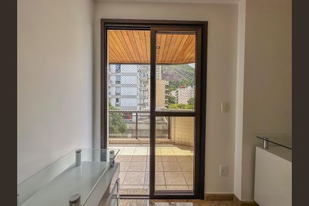 Apartamento para alugar com 105m², 3 quartos e 1 vaga