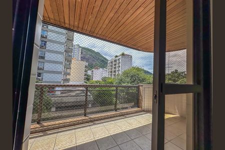 Apartamento para alugar com 105m², 3 quartos e 1 vaga