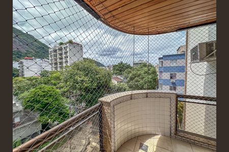 Apartamento para alugar com 105m², 3 quartos e 1 vaga