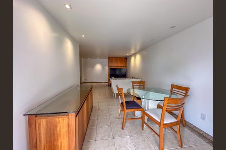 Apartamento para alugar com 105m², 3 quartos e 1 vaga