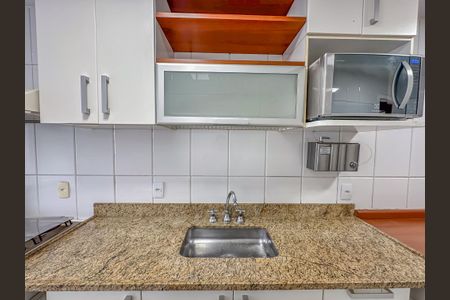 Apartamento para alugar com 105m², 3 quartos e 1 vaga