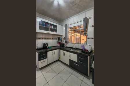 Casa para alugar com 161m², 4 quartos e 3 vagas Casa para alugar com 161m², 4 quartos e 3 vagasCozinha