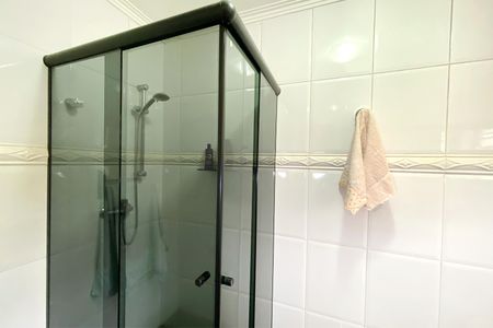 Casa à venda com 420m², 5 quartos e 4 vagasBanheiro da Suíte 3