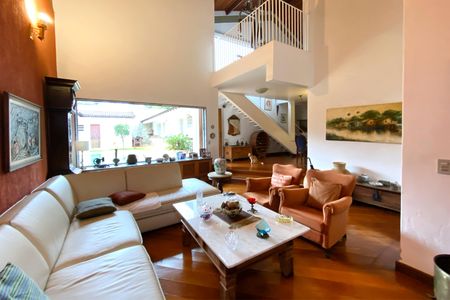 Casa à venda com 420m², 5 quartos e 4 vagasSala