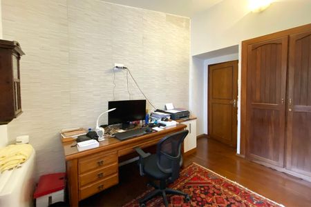 Casa à venda com 420m², 5 quartos e 4 vagasQuarto 5