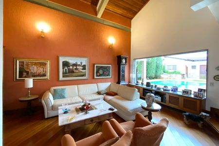 Casa à venda com 420m², 5 quartos e 4 vagasSala