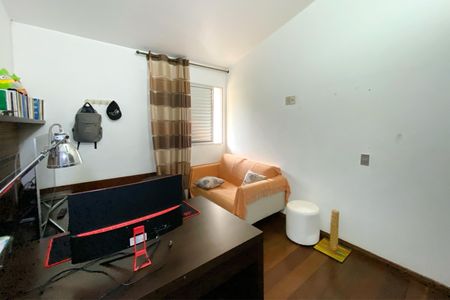 Casa à venda com 420m², 5 quartos e 4 vagasQuarto 4