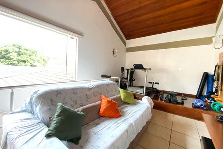 Casa à venda com 420m², 5 quartos e 4 vagasSala de TV
