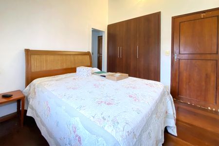 Casa à venda com 420m², 5 quartos e 4 vagasSuite 3