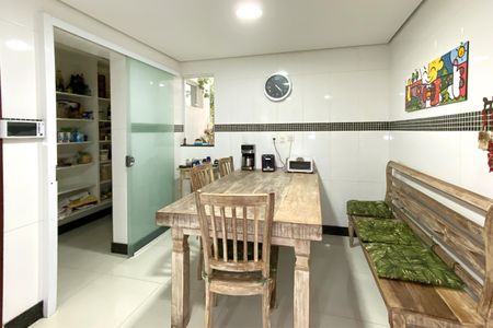 Casa à venda com 420m², 5 quartos e 4 vagasCopa