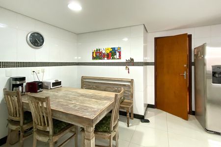 Casa à venda com 420m², 5 quartos e 4 vagasCopa