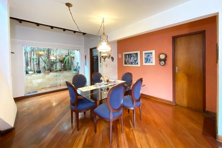 Casa à venda com 420m², 5 quartos e 4 vagasSala de Jantar