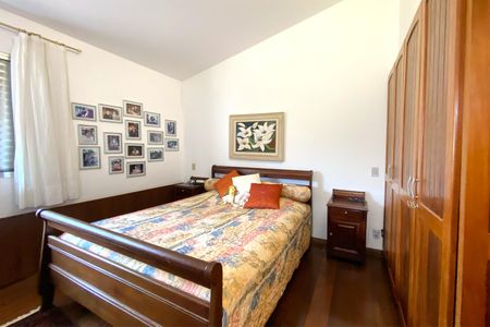 Casa à venda com 420m², 5 quartos e 4 vagasSuite 2