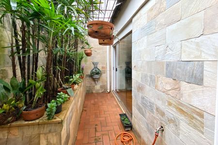 Casa à venda com 420m², 5 quartos e 4 vagasJardim da Sala de Jantar