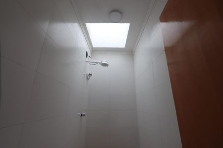 Banheiro de apartamento para alugar com 1 quarto, 38m² em Jardim Aricanduva, São Paulo