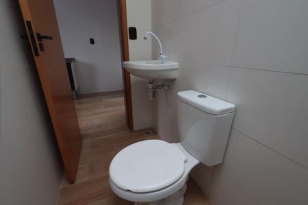 Banheiro de apartamento para alugar com 1 quarto, 38m² em Jardim Aricanduva, São Paulo