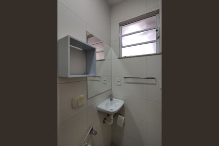 Casa de condomínio para alugar com 143m², 2 quartos e 2 vagasBanheiro da Suíte