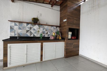 Casa de condomínio para alugar com 143m², 2 quartos e 2 vagas Casa de condomínio para alugar com 143m², 2 quartos e 2 vagasChurrasqueira