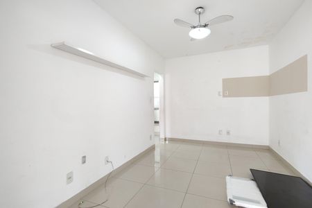 Sala de casa de condomínio para alugar com 2 quartos, 143m² em Freguesia (jacarepaguá), Rio de Janeiro