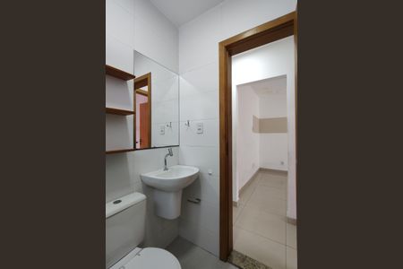 Casa de condomínio para alugar com 143m², 2 quartos e 2 vagasBanheiro Social