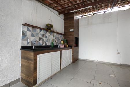 Casa de condomínio para alugar com 143m², 2 quartos e 2 vagas Casa de condomínio para alugar com 143m², 2 quartos e 2 vagasChurrasqueira