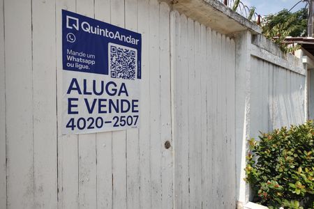 Casa de condomínio para alugar com 143m², 2 quartos e 2 vagas Casa de condomínio para alugar com 143m², 2 quartos e 2 vagasFachada Placa