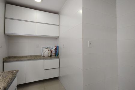 Casa de condomínio para alugar com 143m², 2 quartos e 2 vagas Casa de condomínio para alugar com 143m², 2 quartos e 2 vagasCozinha - Armários