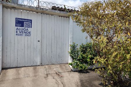 Casa de condomínio para alugar com 143m², 2 quartos e 2 vagas Casa de condomínio para alugar com 143m², 2 quartos e 2 vagasFachada