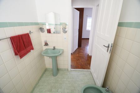 Casa para alugar com 130m², 3 quartos e 2 vagasBanheiro