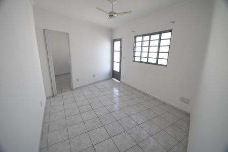 Casa para alugar com 130m², 3 quartos e 2 vagasSala - Edícula