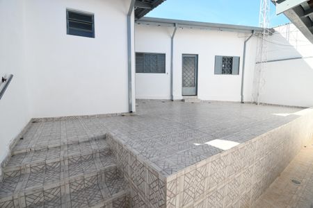 Casa para alugar com 130m², 3 quartos e 2 vagasQuintal