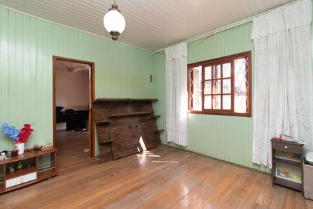 Sala de casa à venda com 3 quartos, 140m² em Medianeira, Porto Alegre